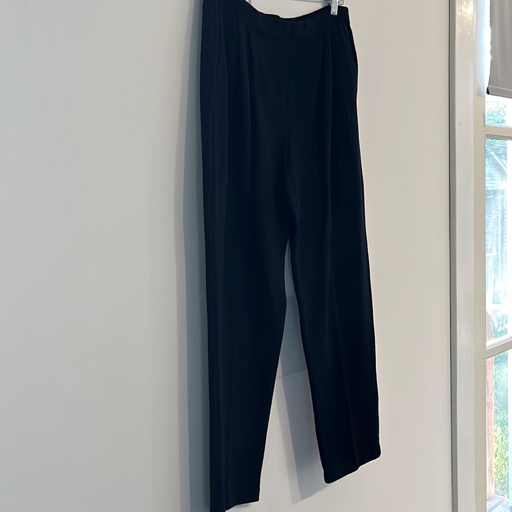 St. John Basics knit pants black size 6